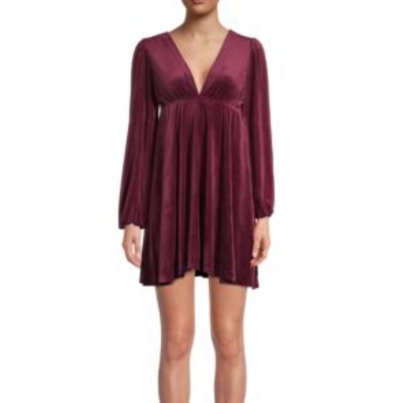 NWT Love Ady Burgundy Deep V-Neck Pleated Skirt Puff Sleeve Dress Size Large - Picture 1 of 9